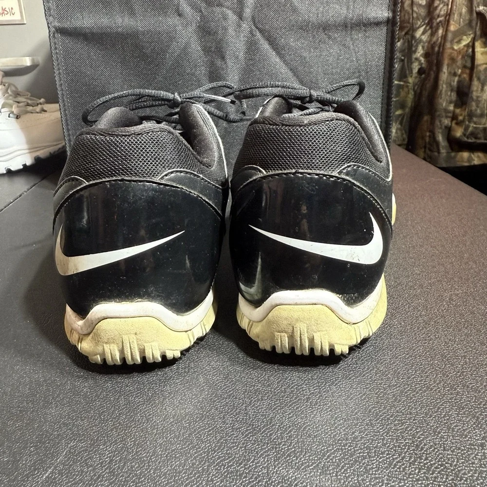 Nike‎ Shoes Women's Size 10W Delight V Golf Sneaker Leather Spike